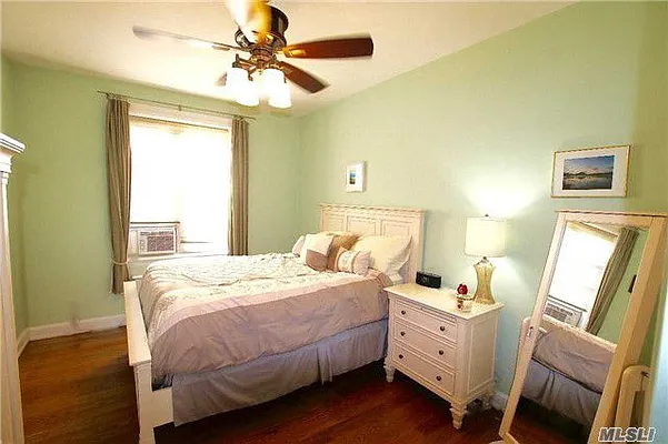 Sold by Remax City Square | media 20