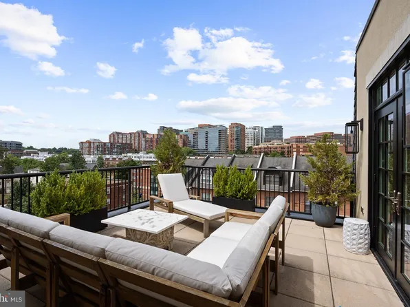 1700 Clarendon Blvd #158, Arlington, VA 22209