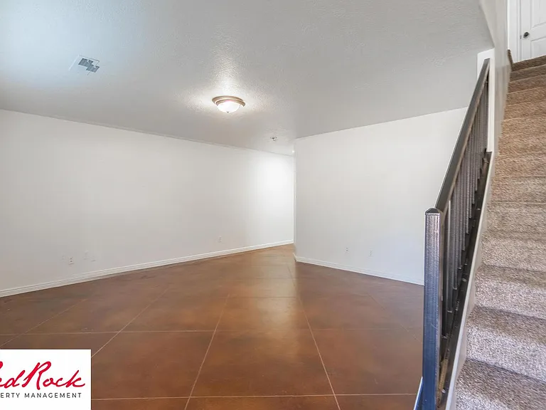 2801 E 450 N #365 — Photo 3
