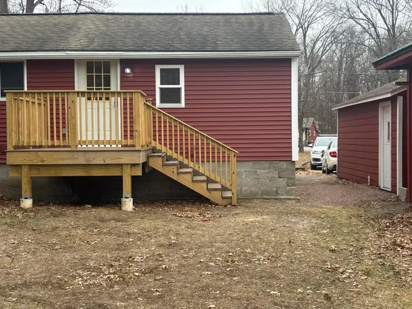 746 Prim Rd, Colchester, VT 05446