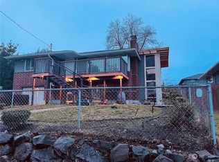 6009 32nd Ave S, Seattle, WA 98118