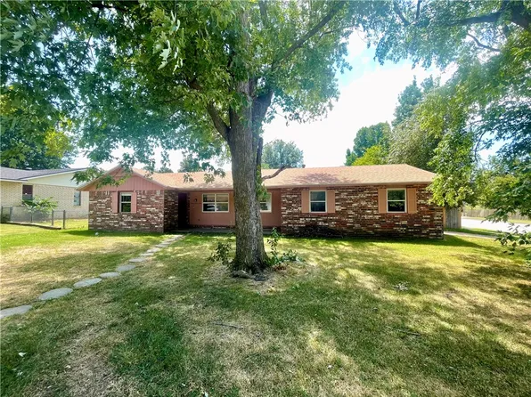 3909 Clark Ave, Springdale, AR 72762