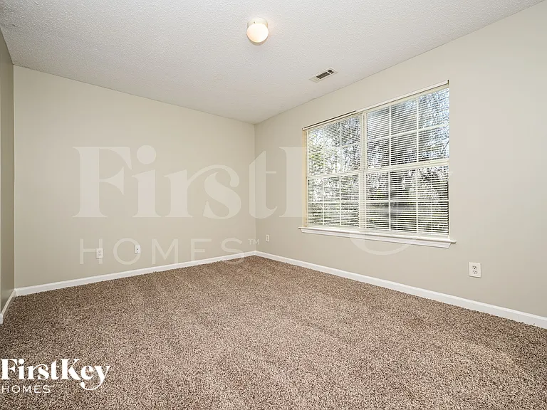2355 Brianna Dr — Photo 10