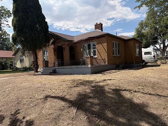 3rd image of 1839 E 10th St