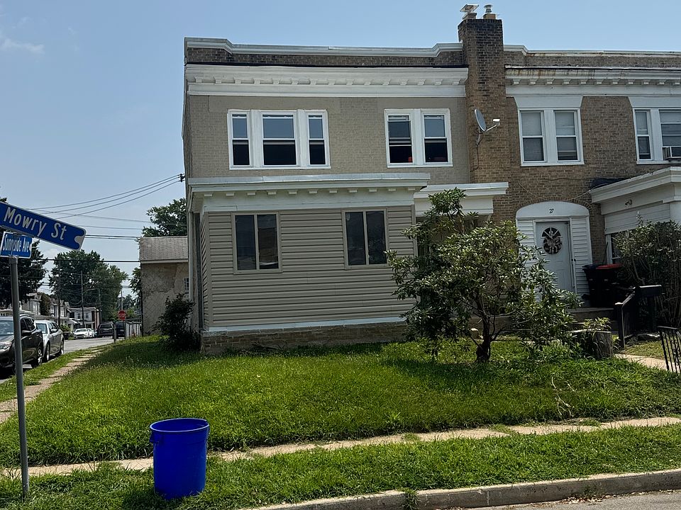 2nd image of 29 E Mowry St