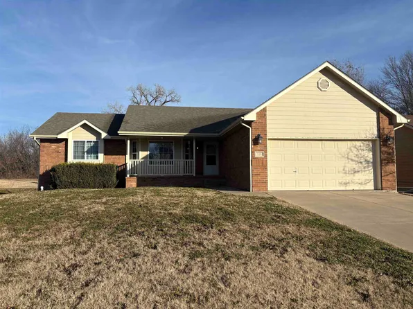 920 E Kelly Ave, Augusta, KS 67010
