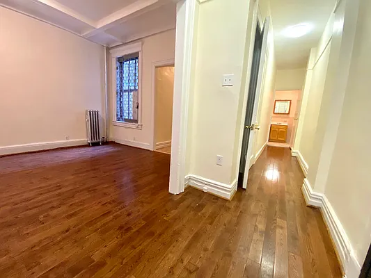 Rented by Lang Realty LLC | media 3