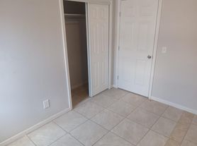 505 W Estes Ave