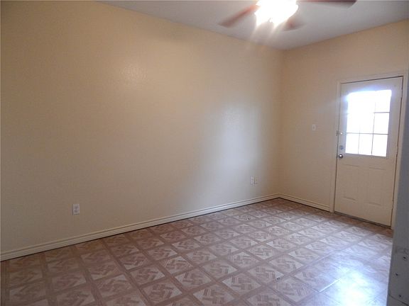 5th image of 263 Zimmerman Ave Unit B