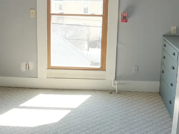 265 W Broadway St #1, Winona, MN 55987