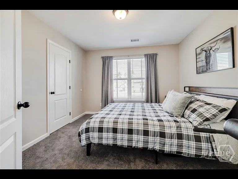152 Sams Dr — Photo 32