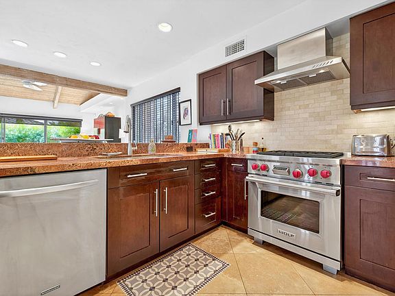4th image of 382 Wimbledon Dr