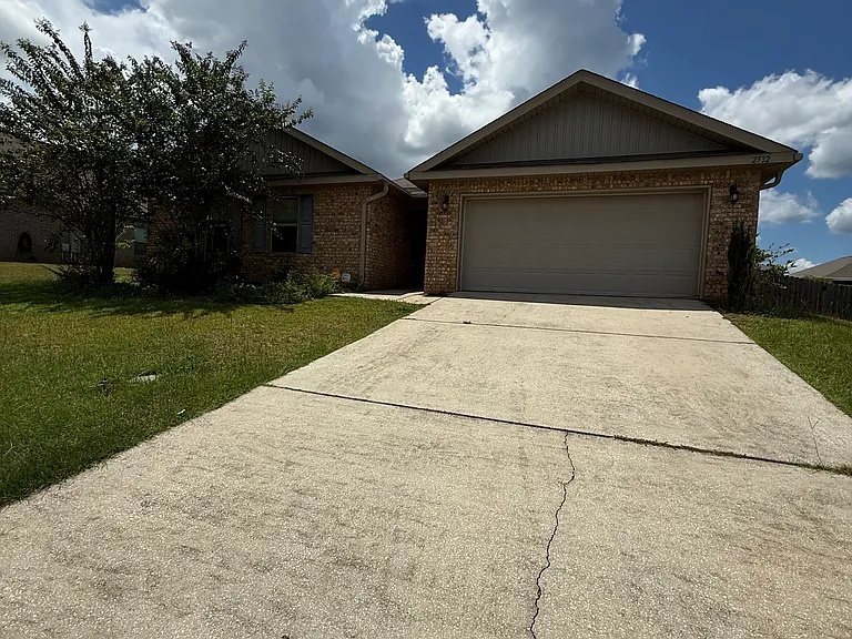 2532 Raspberry Ln — Photo 1
