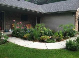 440 Fraser Dr, Amherst, WI 54406