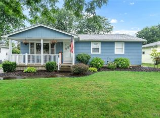 208 Brentwood Dr, North Tonawanda, NY 14120