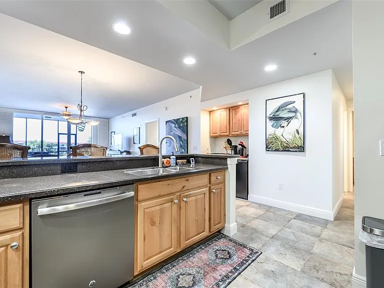 3313 Sunset Key Cir #104 — Photo 14