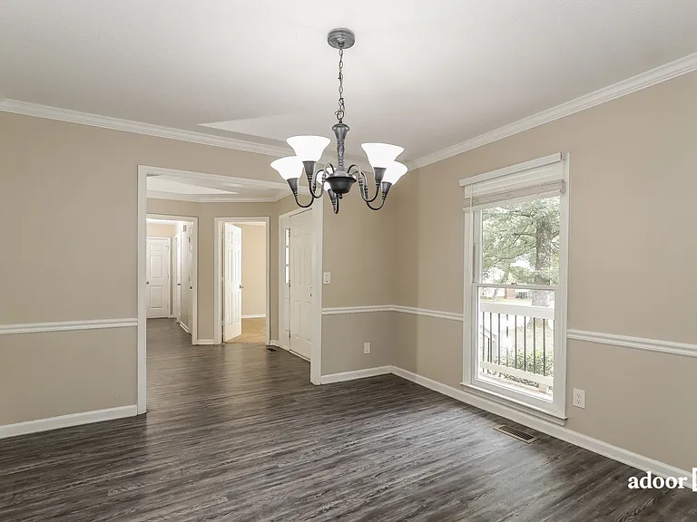 6321 Cardinal Wood Dr — Photo 9