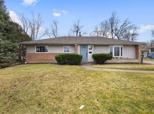 127 Blackhawk Dr, Park Forest, IL 60466