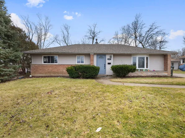 127 Blackhawk Dr, Park Forest, IL 60466
