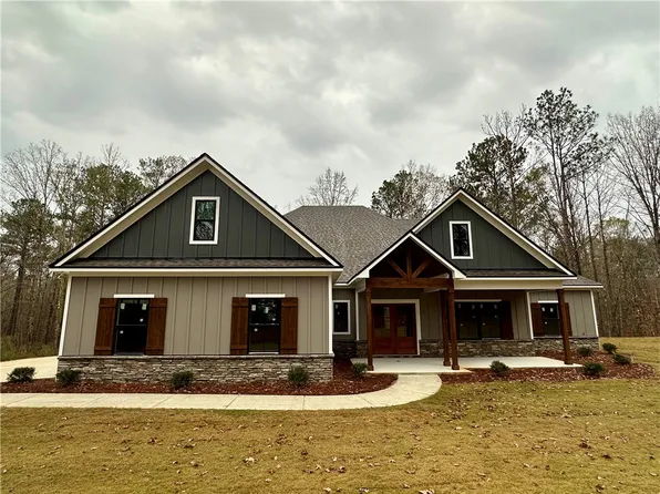 373 Lee Road 246, Salem, AL 36874