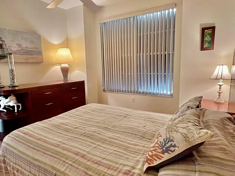 101 Muirfield Ct #F — Photo 16