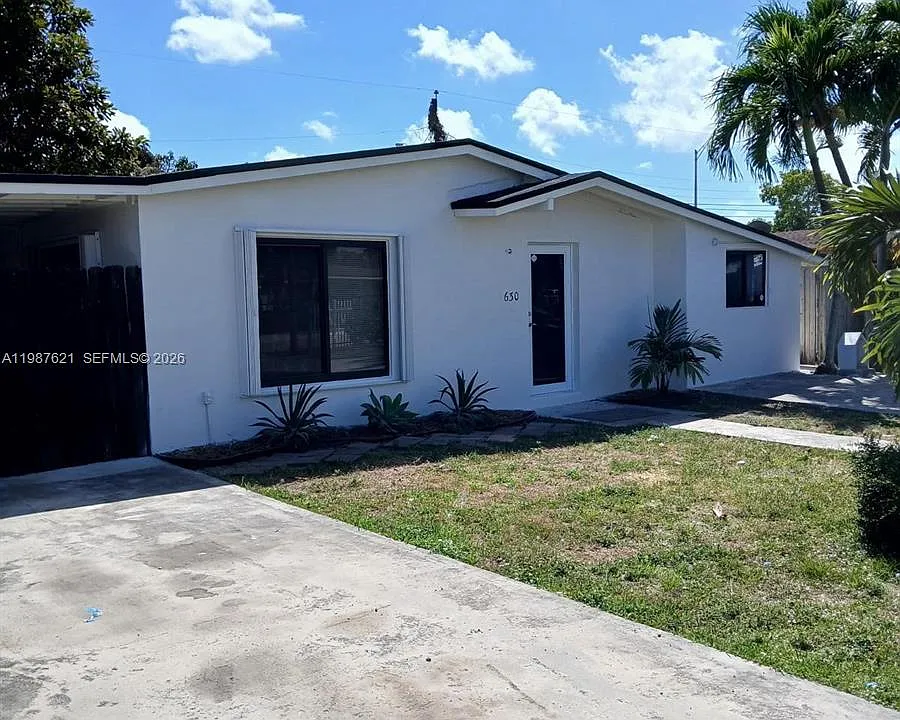 630 SE 3rd Pl