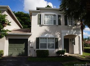 6004 N Golden Beauty Ln, Fort Lauderdale, FL 33321