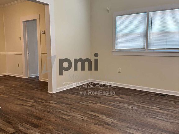 3rd image of 319 Oak Ave #B
