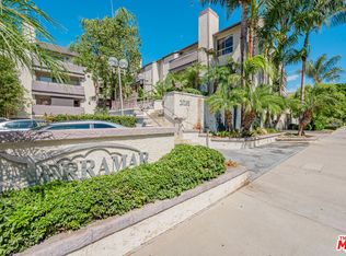 20253 Keswick St APT 209, Winnetka, CA 91306