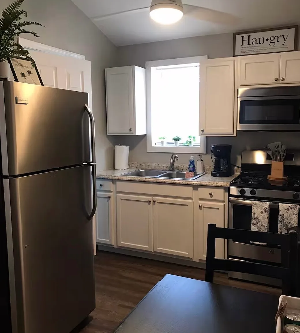 Studio, 400 sqft, $1,400 — Photo 4