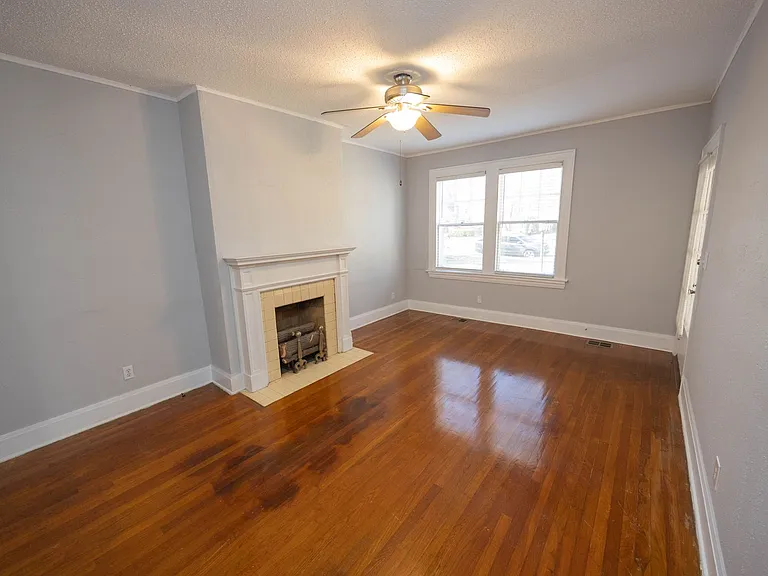3355 Lexington Rd — Photo 5