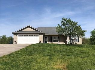 1662 Jamestown Rd, Morganton, NC 28655