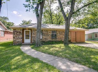 303 Lawrence Ave, Terrell, TX 75160