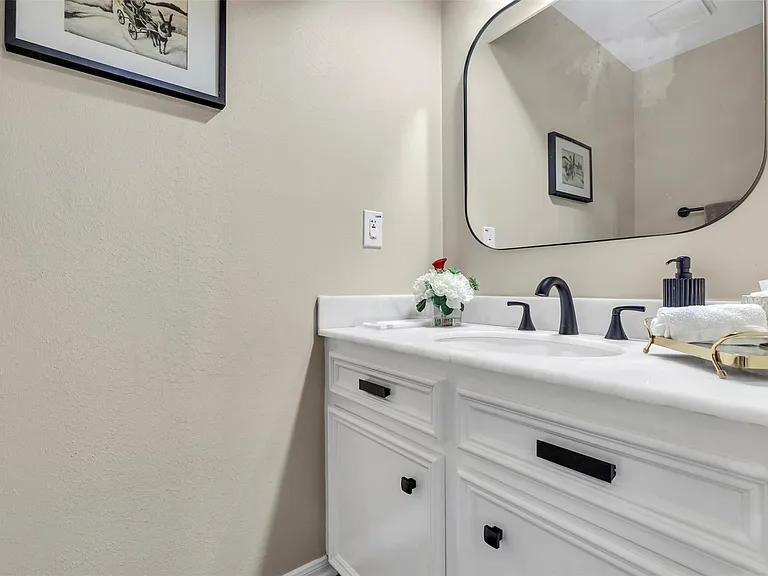 1127 Barkston Dr — Photo 22
