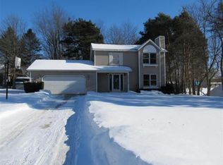 6072 Blue Spruce Ct, Zeeland, MI 49464