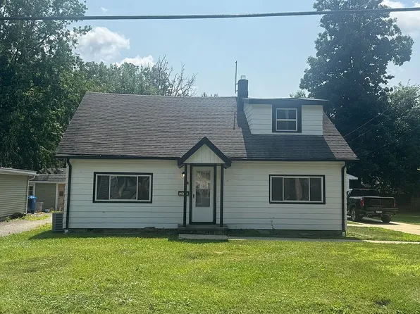 232 Plymouth Rd, Eastlake, OH 44095