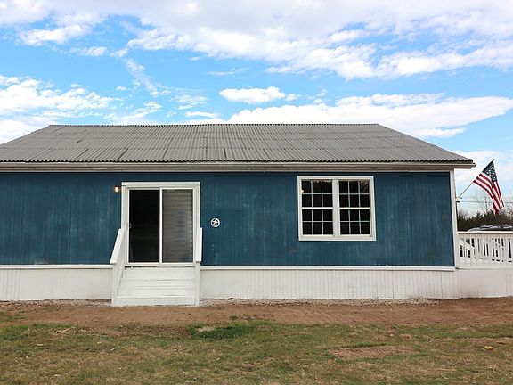 2nd image of 3026 Hilltop Rd