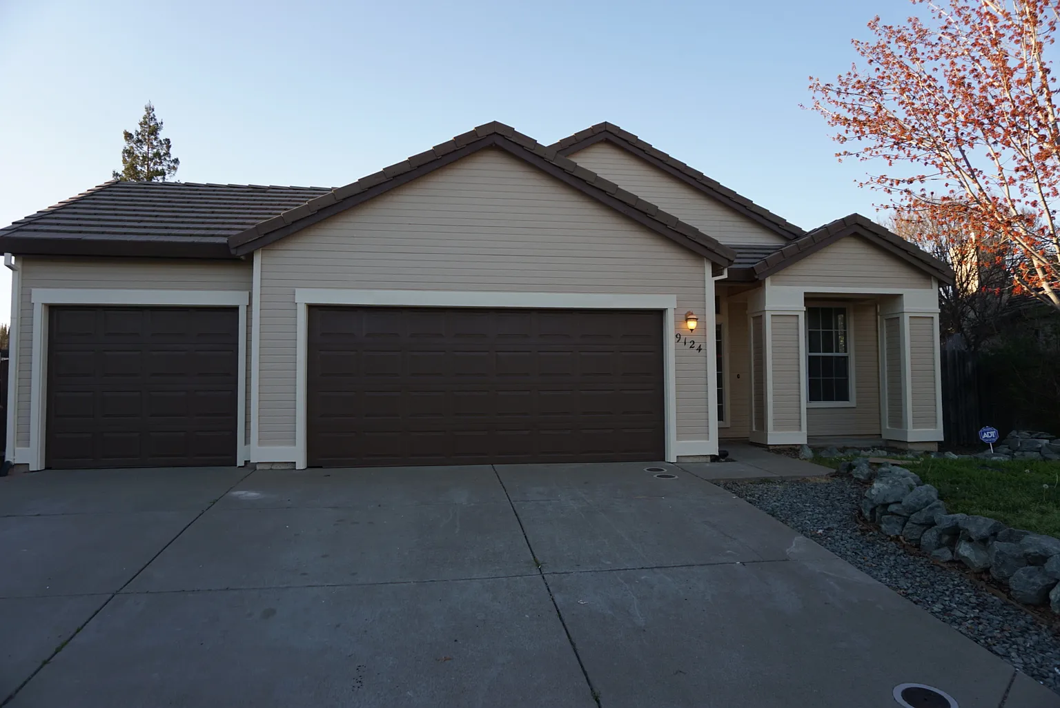 9124 Sunfire Way photo 1