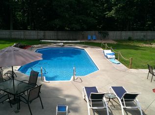 3881 Forest Edge Rd, Muskegon, MI 49442