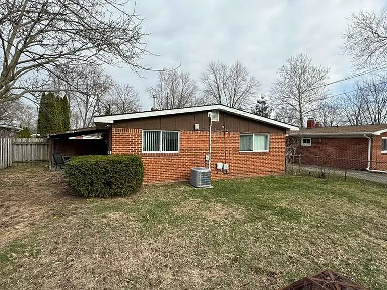 7457 Harrison St — Photo 4