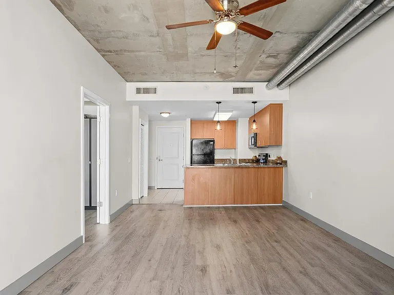1080 Park Blvd #710 — Photo 3