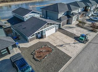 829 Woodrush Dr, Kamloops, BC V2B 0E3