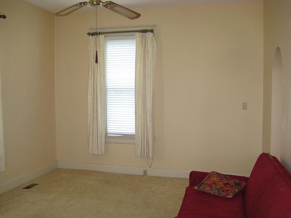 4th image of 7509 Werner Ave