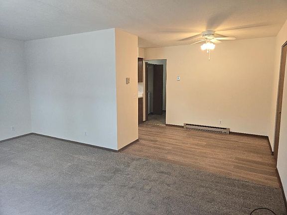 4th image of 4030 Elmhurst Rd
