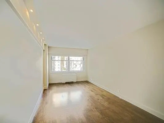 Rented by Barkin and Associates | media 35