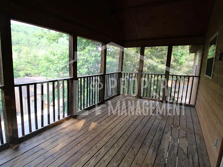 574 Baldknobber Dr #50 — Photo 26