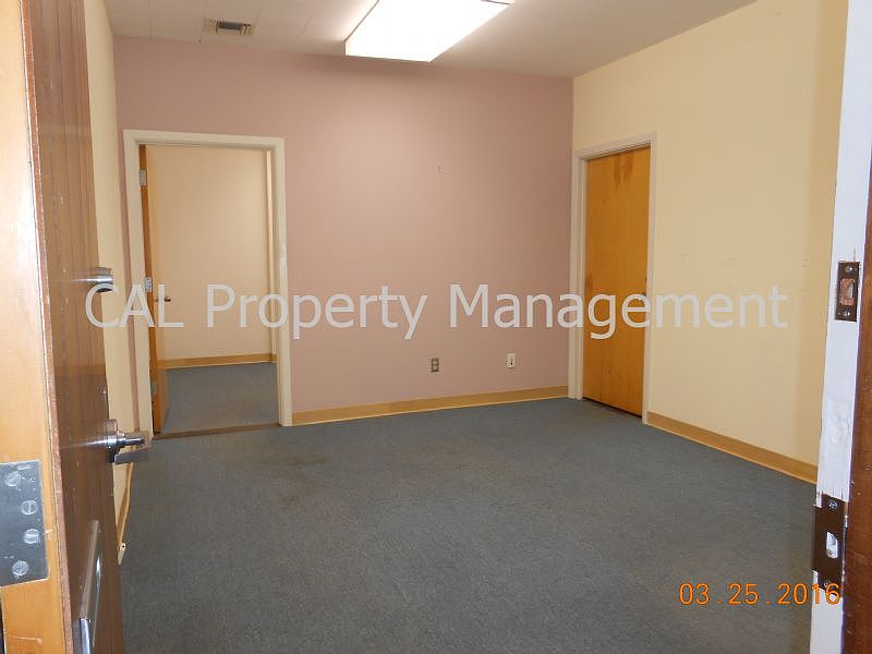 2nd image of 21 W Alisal St Ste 108