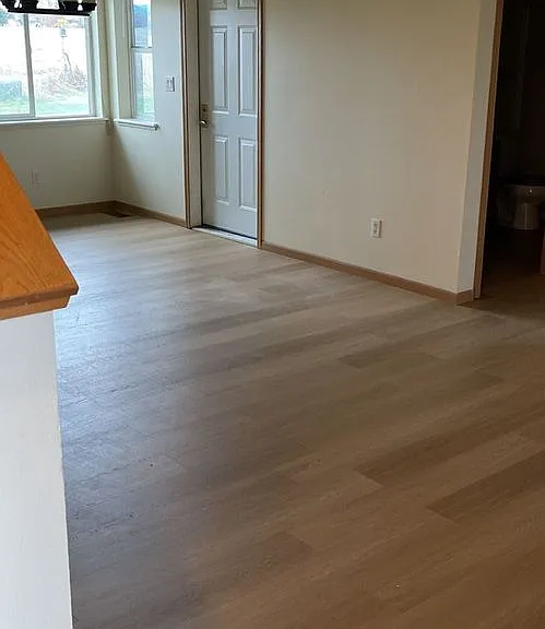 Oak Street Town Homes — Photo 23