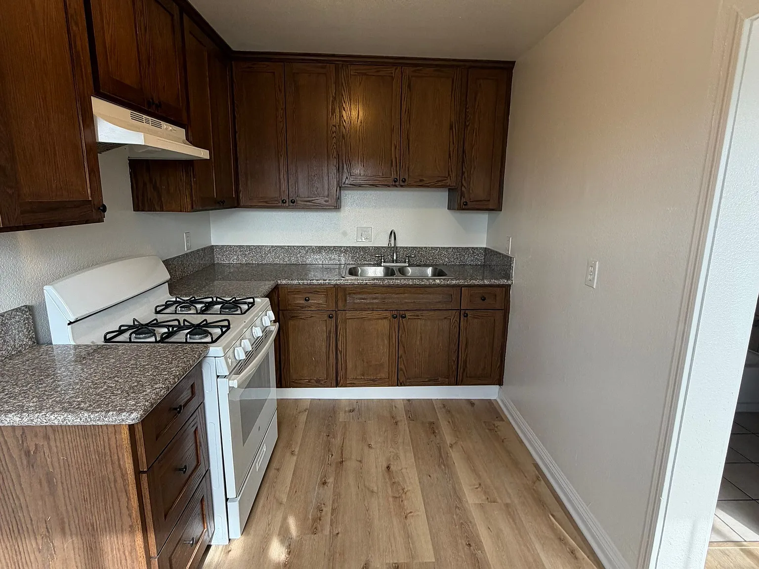 1 bed, $1,400 — Photo 4