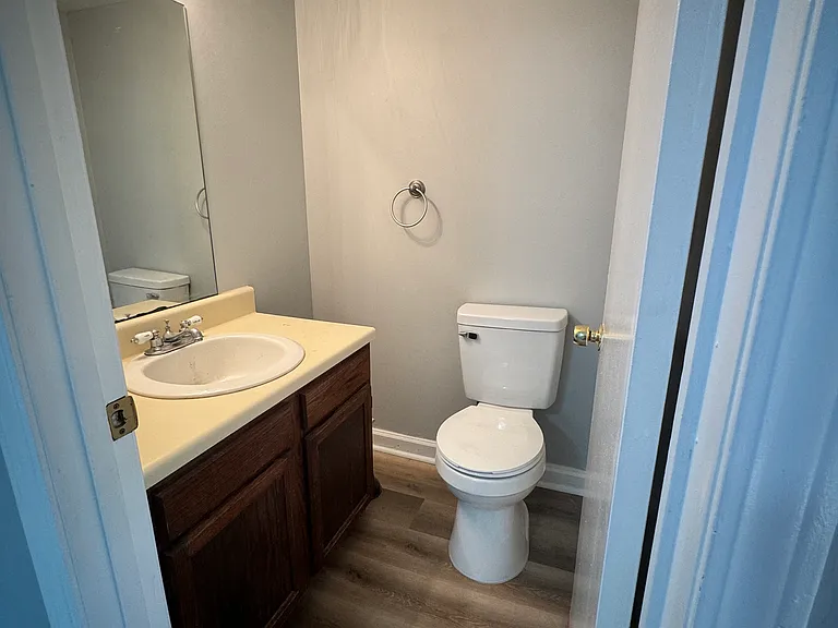 1005 Hill St SE #B — Photo 12